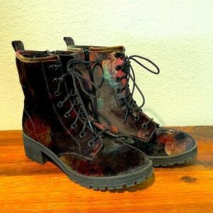 Madden Girl black floral velvet ankle boots 8